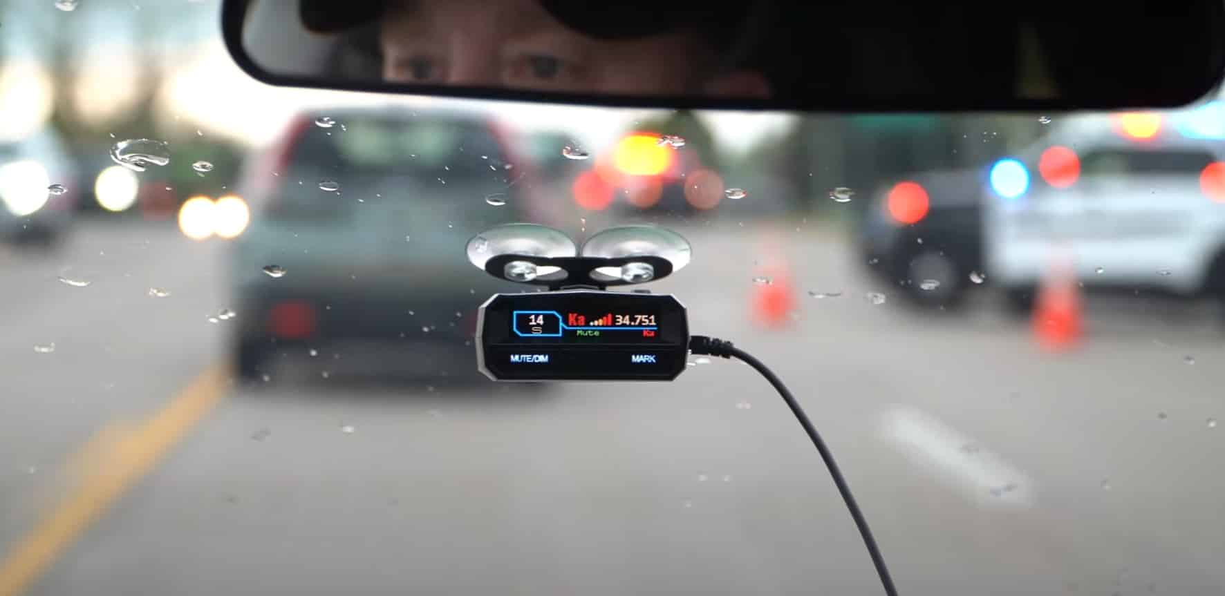 Affordable Radar Detector Offers Long Range Detection, Auto Sensitivity Mode & Speed Camera Alerts
